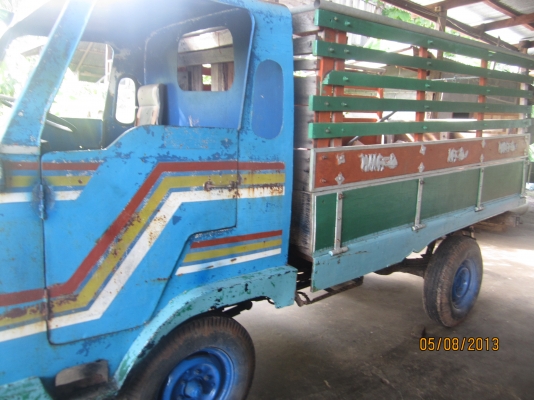 ฝากขายรถอีแต๋น 4 ล้อ 4 สูบ isuzu  74  แรง  5 เกียร์