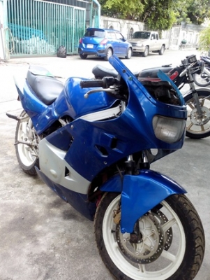 ขาย  vfr 400 ปี88-89  ทะเบียน
