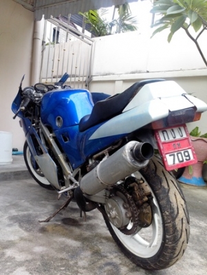 ขาย  vfr 400 ปี88-89  ทะเบียน