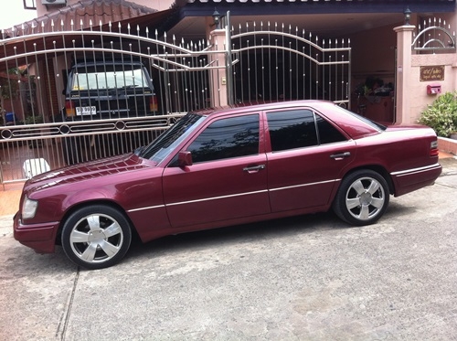 97 MERCEDES-BENZ E-CLASS E220 97 MERCEDES-BENZ E-CLASS E220