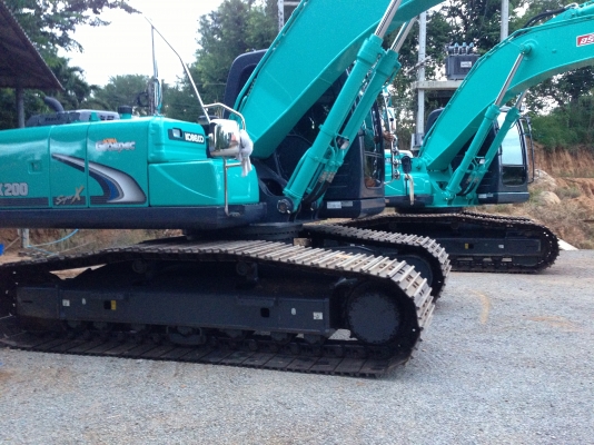 รถแบ็คโค KOBELCO MARK8 SUPER X SK200 YN-12