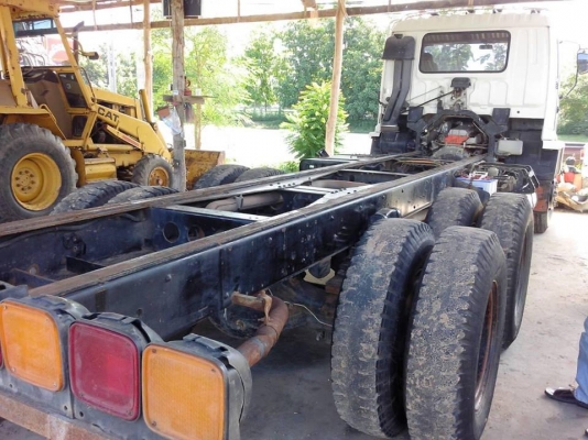 ขายรถบรรทุก 10 ล้อ 2เพลา ISUZU DECA FTR 210 แรงม้า