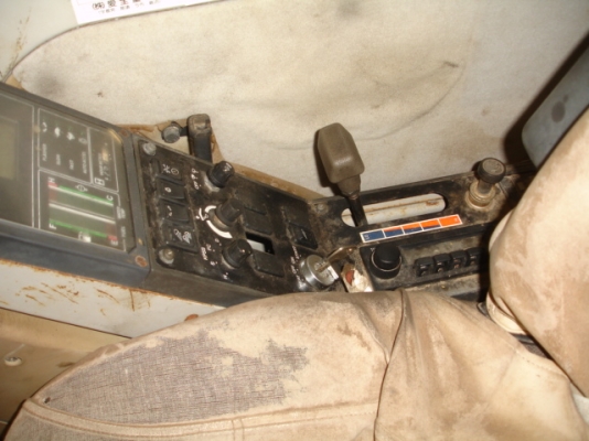 แค่ 1,250,000 เท่านั้นครับ ด่วน Kobelco SK120-1 (มาร์คทรี) นำเข้าจากญี่ปุ่น อาร์มยาวพิเศษ ใบแทร็ค 70 mm