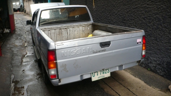 ขาย Nissan Big M cab