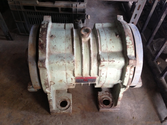 ขายมอเตอรสั่น Shinko 2 HP. 1400 RPM. Japan สภาพดี หนักมากๆ น่าจะ 100 กว่ากิโลกรัม ฝาครอบในรูปไม่ได้ใส่ แต่จริงๆมีข้างนึง อีกข้างไม่มีครับ