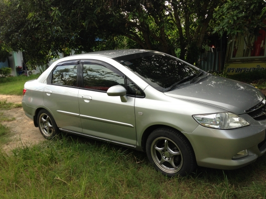 ขาย HONDA CITY ZX ตัว TOP ประกันชั้นหนึ่ง 340000 ขาย HONDA CITY ZX ตัว TOP ประกันชั้นหนึ่ง 340000
