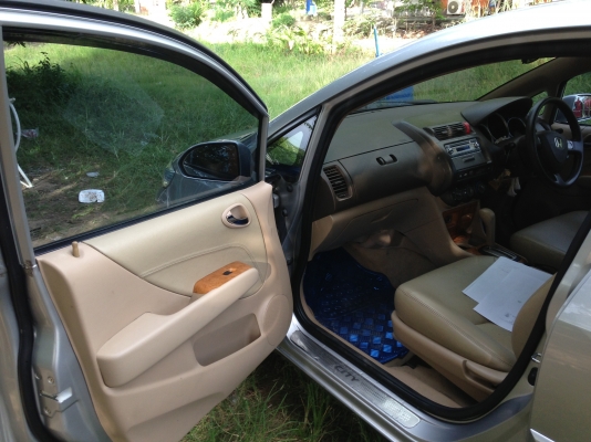 ขาย HONDA CITY ZX ตัว TOP ประกันชั้นหนึ่ง 340000 ขาย HONDA CITY ZX ตัว TOP ประกันชั้นหนึ่ง 340000