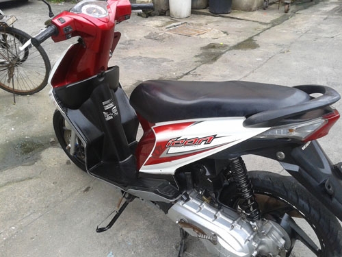 ICON ปี 52 สีแดง ขาว ล้อแม็ก เครื่องเดิมๆเอกสารครบ ชุดสีสดรถสวยจ้า ICON ปี 52 สีแดง ขาว ล้อแม็ก เครื่องเดิมๆเอกสารครบ ชุดสีสดรถสวยจ้า