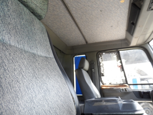 HINO FF1J PLA เครื่อง JO8C 212HP ปี45 เสมอทอง ตู้ยาว7.5 เมตรยางเรเดียล เครื่องเหมือนใหม่ แคซซีสวยมากๆเข้าศูนย์ตลอด ไม่เคยทำสีครับ HINO FF1J PLA เครื่อง JO8C 212HP ปี45 เสมอทอง ตู้ยาว7.5 เมตรยางเรเดียล เครื่องเหมือนใหม่ แคซซีสวยมากๆเข้าศูนย์ตลอด ไม่เคยทำสีครับ