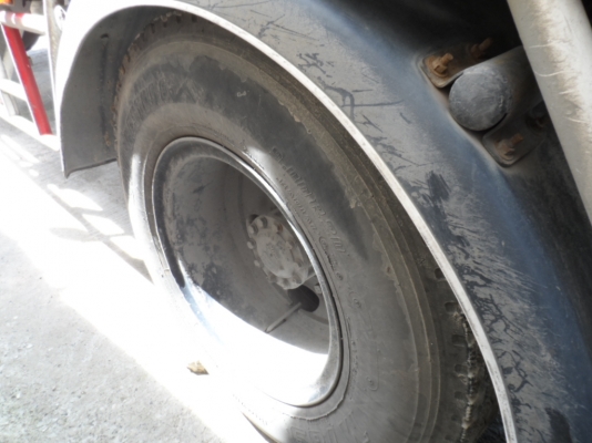 HINO FF1J PLA เครื่อง JO8C 212HP ปี45 เสมอทอง ตู้ยาว7.5 เมตรยางเรเดียล เครื่องเหมือนใหม่ แคซซีสวยมากๆเข้าศูนย์ตลอด ไม่เคยทำสีครับ HINO FF1J PLA เครื่อง JO8C 212HP ปี45 เสมอทอง ตู้ยาว7.5 เมตรยางเรเดียล เครื่องเหมือนใหม่ แคซซีสวยมากๆเข้าศูนย์ตลอด ไม่เคยทำสีครับ