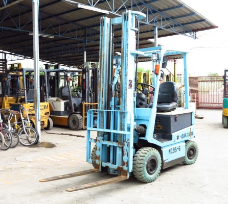 รถยกไฟฟ้า แบบนั่งขับขนาด 1.5 ตัน เสาสูง 6 เมตร Toyota 5FB15 นำเข้าจากญี่ปุ่น