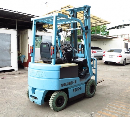 รถยกไฟฟ้า แบบนั่งขับขนาด 1.5 ตัน เสาสูง 6 เมตร Toyota 5FB15 นำเข้าจากญี่ปุ่น
