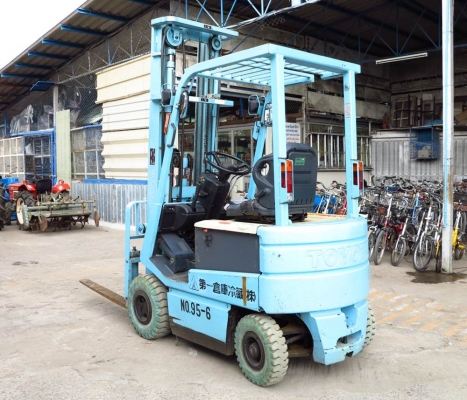 รถยกไฟฟ้า แบบนั่งขับขนาด 1.5 ตัน เสาสูง 6 เมตร Toyota 5FB15 นำเข้าจากญี่ปุ่น