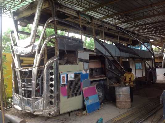 ขายแปดล้อประกอบใหม่สภาพใกล้เสร็จ