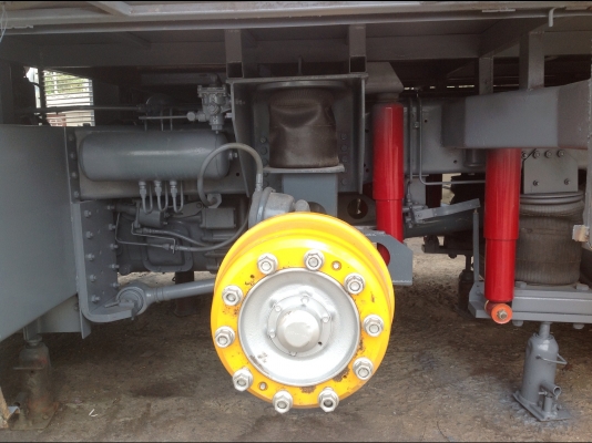 ขายแปดล้อประกอบใหม่สภาพใกล้เสร็จ