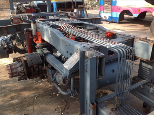 ขายแปดล้อประกอบใหม่สภาพใกล้เสร็จ