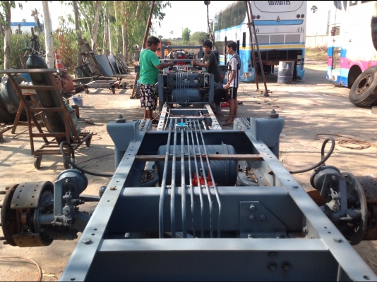 ขายแปดล้อประกอบใหม่สภาพใกล้เสร็จ