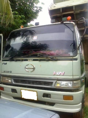 ขาย..สิบล้อ HINO 3H เครื่องดี คัสซีสวย เก๋งสวย ภายในสวย ยางใหม่ทุกเส้น มีทะเบียนครบ.