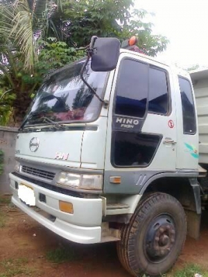 ขาย..สิบล้อ HINO 3H เครื่องดี คัสซีสวย เก๋งสวย ภายในสวย ยางใหม่ทุกเส้น มีทะเบียนครบ.