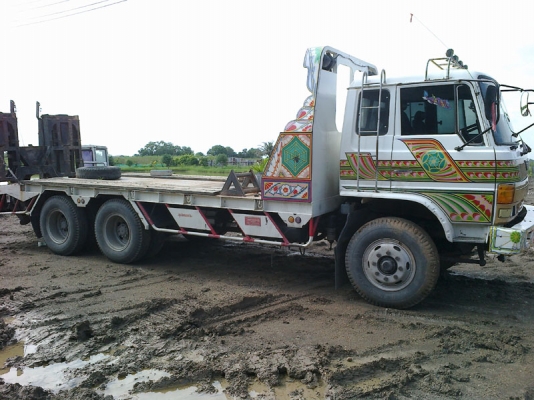 Hino KT725 เครื่อง HO7C วางหัวนอก สองเพลา มีไฮดลอลิคขึ้นลง ยางใหม่