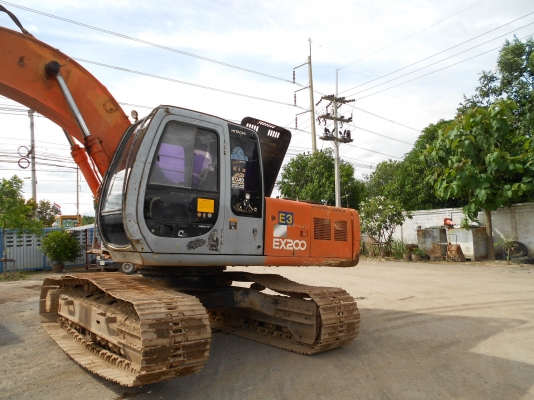 hitachi ex200-5