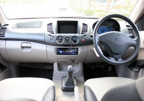 รถแจ่มๆ มาแล้วจ้าาา Triton 2.5 Mega Cab MT ปี 2007 รถแจ่มๆ มาแล้วจ้าาา Triton 2.5 Mega Cab MT ปี 2007