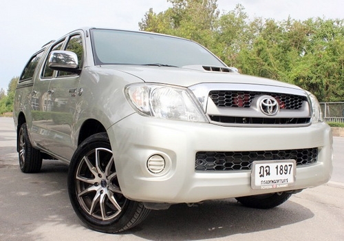 รถสวยพร้อมใช้ Vigo 2.5E 4ประตู MT มีแคร์รี่บอย ปี 2010