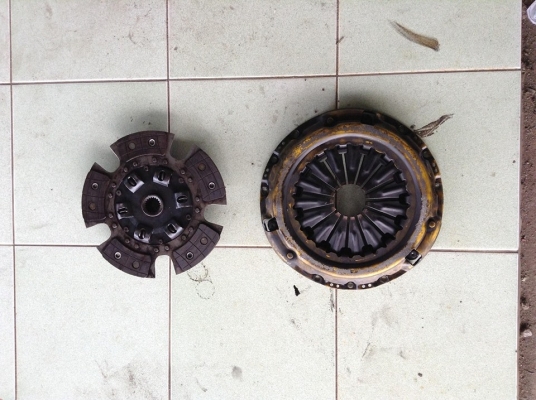 คลัชทองแดง+หวี2ชั้น.BK10.5 ใส่TOYOTA VIGO "ได้ทุกรุ่น.สภาพกริ๊ฟ...