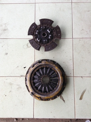 คลัชทองแดง+หวี2ชั้น.BK10.5 ใส่TOYOTA VIGO "ได้ทุกรุ่น.สภาพกริ๊ฟ...