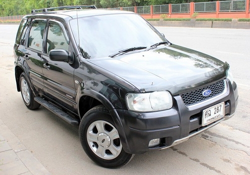 Ford Escape 2.3XLT AT 2004 มีSunroof สีดำ