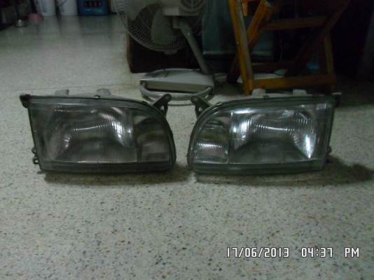 ขายไฟหน้ารถตู้หัวจรวด LH-125