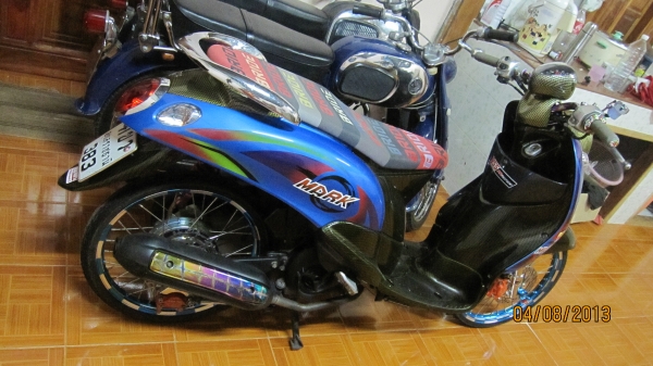 ลดๆๆแล้วครับฟีโน่สภาพหล่อๆครับแต่งหมดไปเยอะครับเครื่องเดิมๆไม่เคยแตะเสียงเงียบกริบ...รถจอดไม่มีคนขี่ใช้งานน้อยมากครับรถผู้หญิงใช้ทะเบียนเต็มพร้อมชุดโอนเปิด22500บาทสนใจติดต่อ0801696651 รถยุอำนาจเจริญครับส่งทั่วไทย