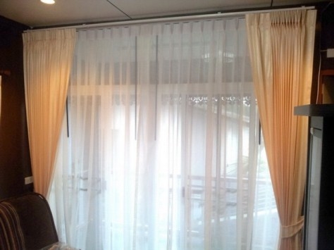 บริการ ออกแบบ-ติดตั้ง ผ้าม่านทุกชนิด มู่ลี่ ม่านปรับแสง ม่านม้วนวอลล์เปเปอร์ ฉากกั้นแอร์ ราคาย่อมเยาว์ บริการ ออกแบบ-ติดตั้ง ผ้าม่านทุกชนิด มู่ลี่ ม่านปรับแสง ม่านม้วนวอลล์เปเปอร์ ฉากกั้นแอร์ ราคาย่อมเยาว์