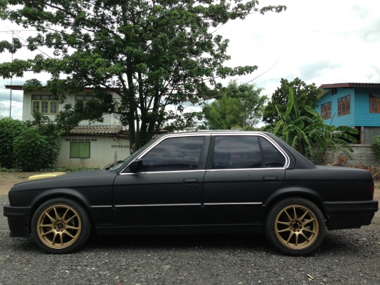 ขอแลกนะครับ BMW E30/แลก SR400 ขอแลกนะครับ BMW E30/แลก SR400