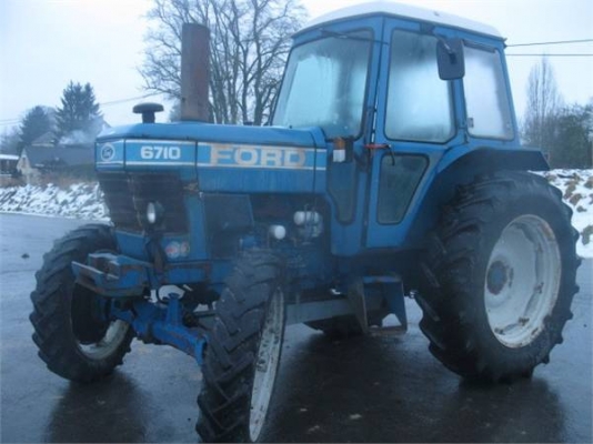 1982  Ford 6710