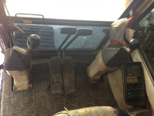 รถเก่าใน pc 120-5 สภาพพร้อมใช้