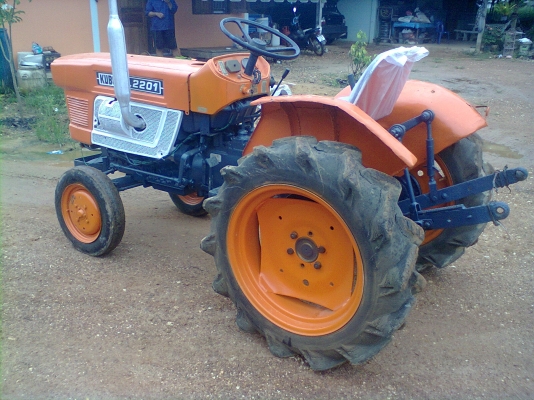 ขายรถไถ KUBOTA 2201 แรง ครับ ขายรถไถ KUBOTA 2201 แรง ครับ