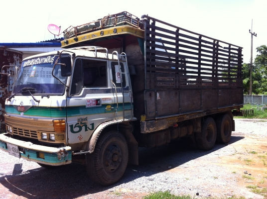 ขายสิบล้อHINO F18 หน้ากากทองรถแท้จากห้าง เพลาเดียว สภาพพร้อมใช้ราคาถุกๆ