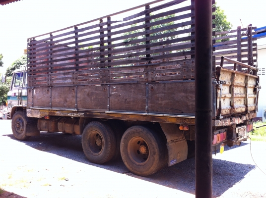 ขายสิบล้อHINO F18 หน้ากากทองรถแท้จากห้าง เพลาเดียว สภาพพร้อมใช้ราคาถุกๆ