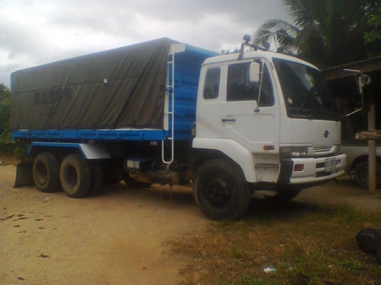 ขาย NISSAN UD 10 ล้อดั๊ม 2 เพลา 320 แรงม้า ยูโรทู ยางใหม่ 10 เส้น พร้อมระบบลากพ่วง กระบะสามมิตร