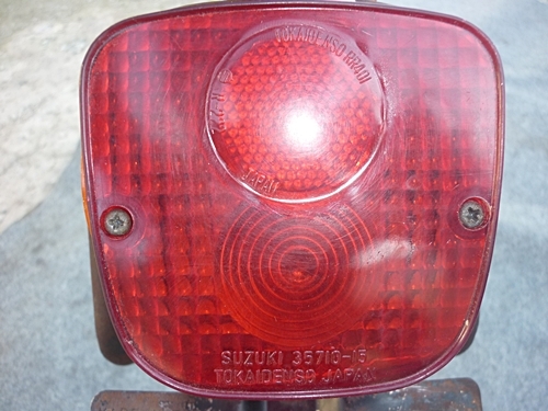 กันตกหรือชุดไฟท้าย  SUZUKI  TS