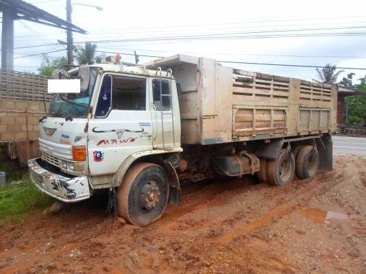 ขายรถสิบล้อ HINO F17ดั้ม สามมิตร เครื่อง 195 เทอร์โบ เครื่องแน่น เอกสารเล่มทะเบียนพร้อมโอน