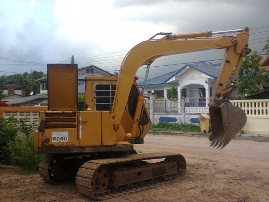 ลด สุดๆ  KOMATSU PC 60-1 เก่านอก 1 ปี สภาพ สดๆ พร้อมใช้