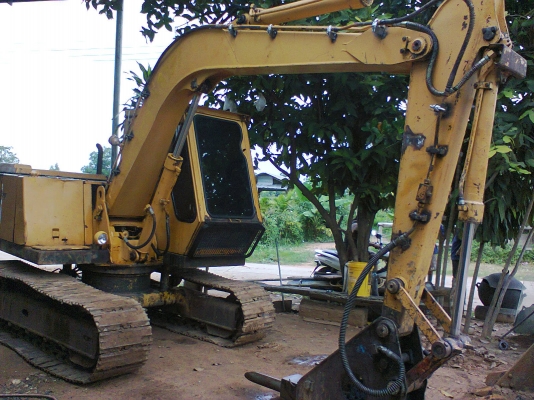 ลด สุดๆ  KOMATSU PC 60-1 เก่านอก 1 ปี สภาพ สดๆ พร้อมใช้