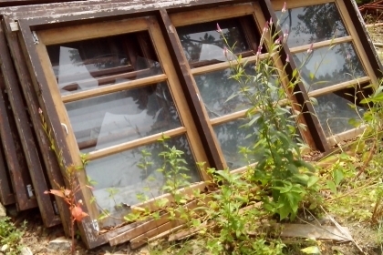 บานหน้าต่างพร้อมวงกบไม้สักสภาพดีครับเป็นไม้สักครับ ความยาวประมาณเกือบ 1.80 เมตร กว้างประมาณ 90 ซ.ม. ราคานี้คุ้มครับ มีประมาณ 150 ชุดครับ สวยๆครับแค่ขัดออกก็แจ่มแล้วครับเป็นไม้เก่าครับ บานหน้าต่างพร้อมวงกบไม้สักสภาพดีครับเป็นไม้สักครับ ความยาวประมาณเกือบ 1.80 เมตร กว้างประมาณ 90 ซ.ม. ราคานี้คุ้มครับ มีประมาณ 150 ชุดครับ สวยๆครับแค่ขัดออกก็แจ่มแล้วครับเป็นไม้เก่าครับ