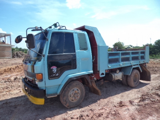 ขายรถ6ล้อดั้มอีซูซุร็อก175แรงราคาถูกๆๆๆ เบรกทิฟฟี พวงมาลัยเพาเวอร์ เอกพร้อมโอน