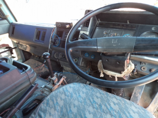 ขายรถ6ล้อดั้มอีซูซุร็อก175แรงราคาถูกๆๆๆ เบรกทิฟฟี พวงมาลัยเพาเวอร์ เอกพร้อมโอน