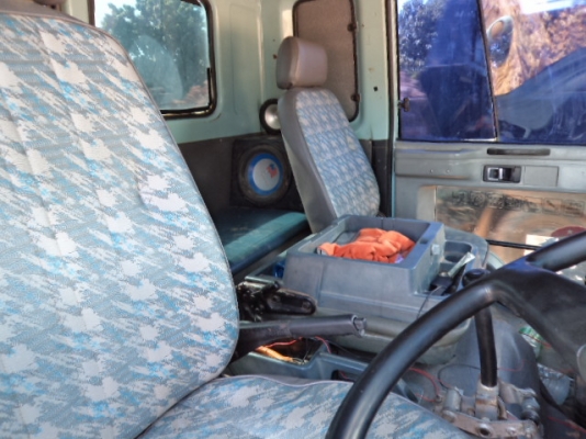 ขายรถ6ล้อดั้มอีซูซุร็อก175แรงราคาถูกๆๆๆ เบรกทิฟฟี พวงมาลัยเพาเวอร์ เอกพร้อมโอน