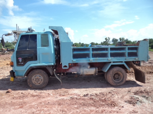 ขายรถ6ล้อดั้มอีซูซุร็อก175แรงราคาถูกๆๆๆ เบรกทิฟฟี พวงมาลัยเพาเวอร์ เอกพร้อมโอน