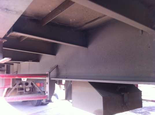 ขายหางพื้นเรียบ 3 เพลา ยาว 12.50 เมตร อุ่.เปี๊ยก สภาพสวยใช้งานอยู่